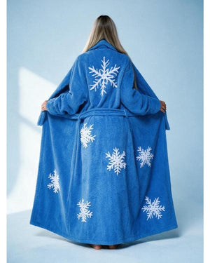 The Nanny S03 Fran Drescher Blue Snowflakes Robe - view 4