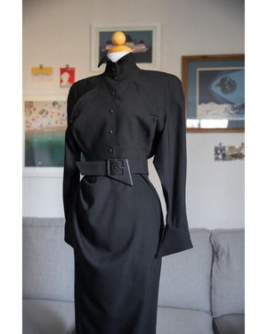 The Kardashians S08 Kris Jenner Pointed Collar Fatale Dress - view 3