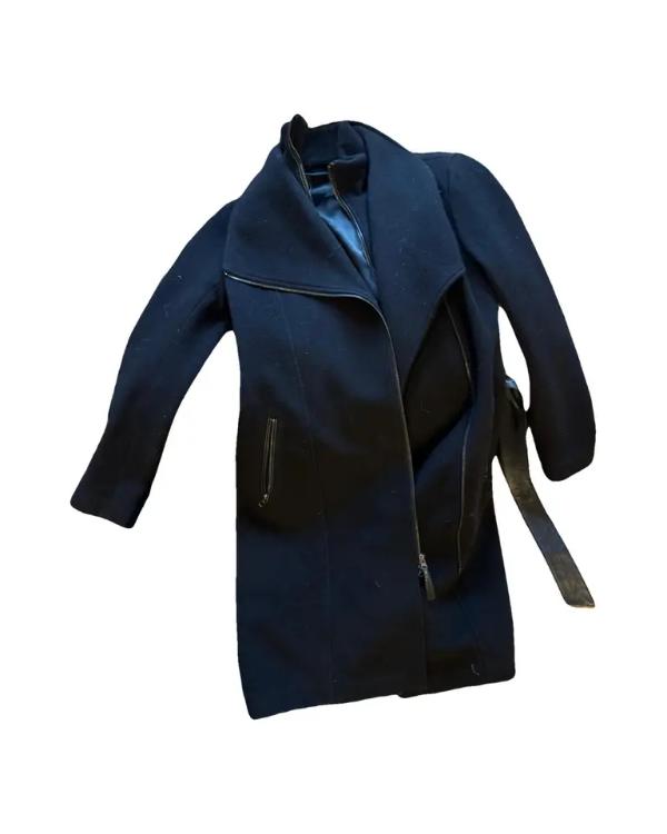 A Merry Little Ex-Mas 2025 Melissa Joan Hart Blue Belted Coat