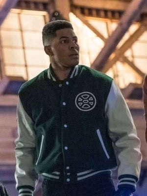 Deon Owens the Flash S08 Varsity Jacket - detail view
